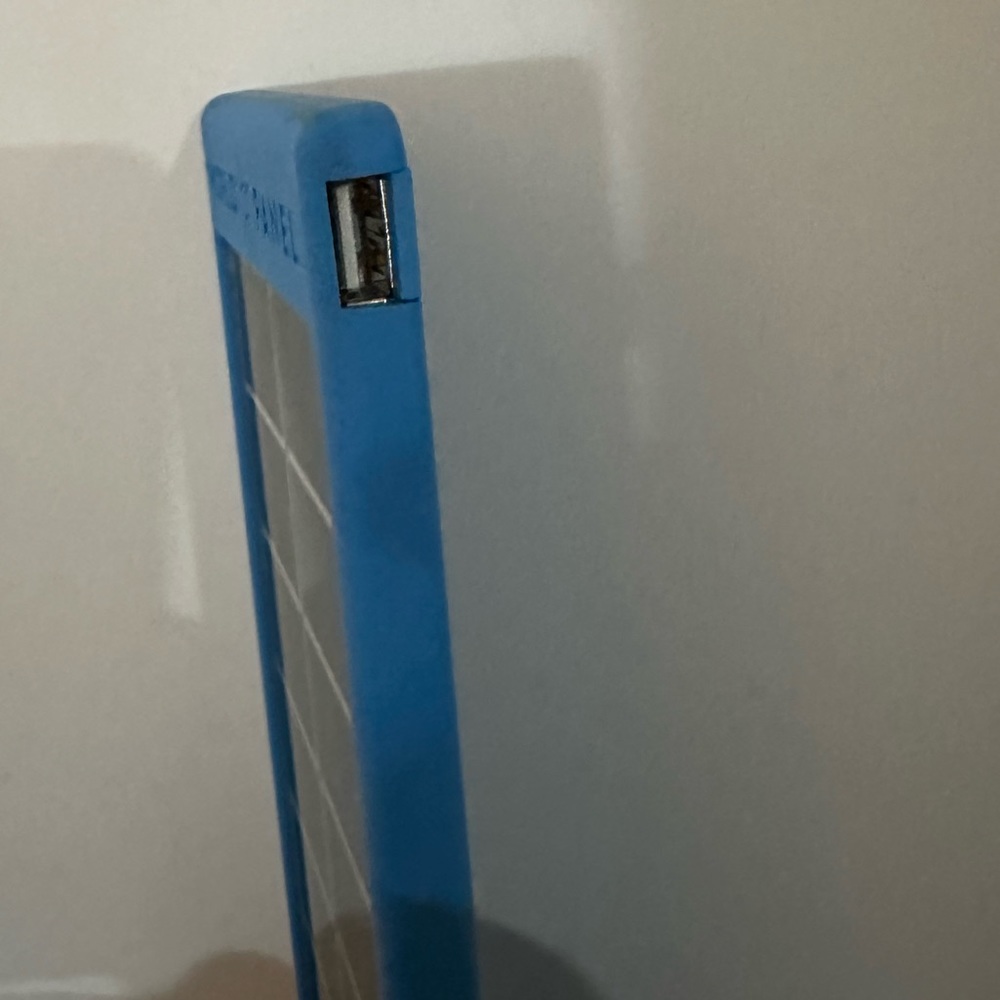 NEW Solar Panel Charging Station, Blue - Picture 3 of 5